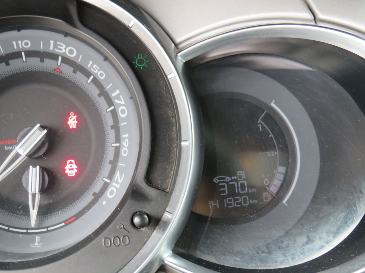 Citroën DS3 Urban Shot HDi 70 - Foto 12