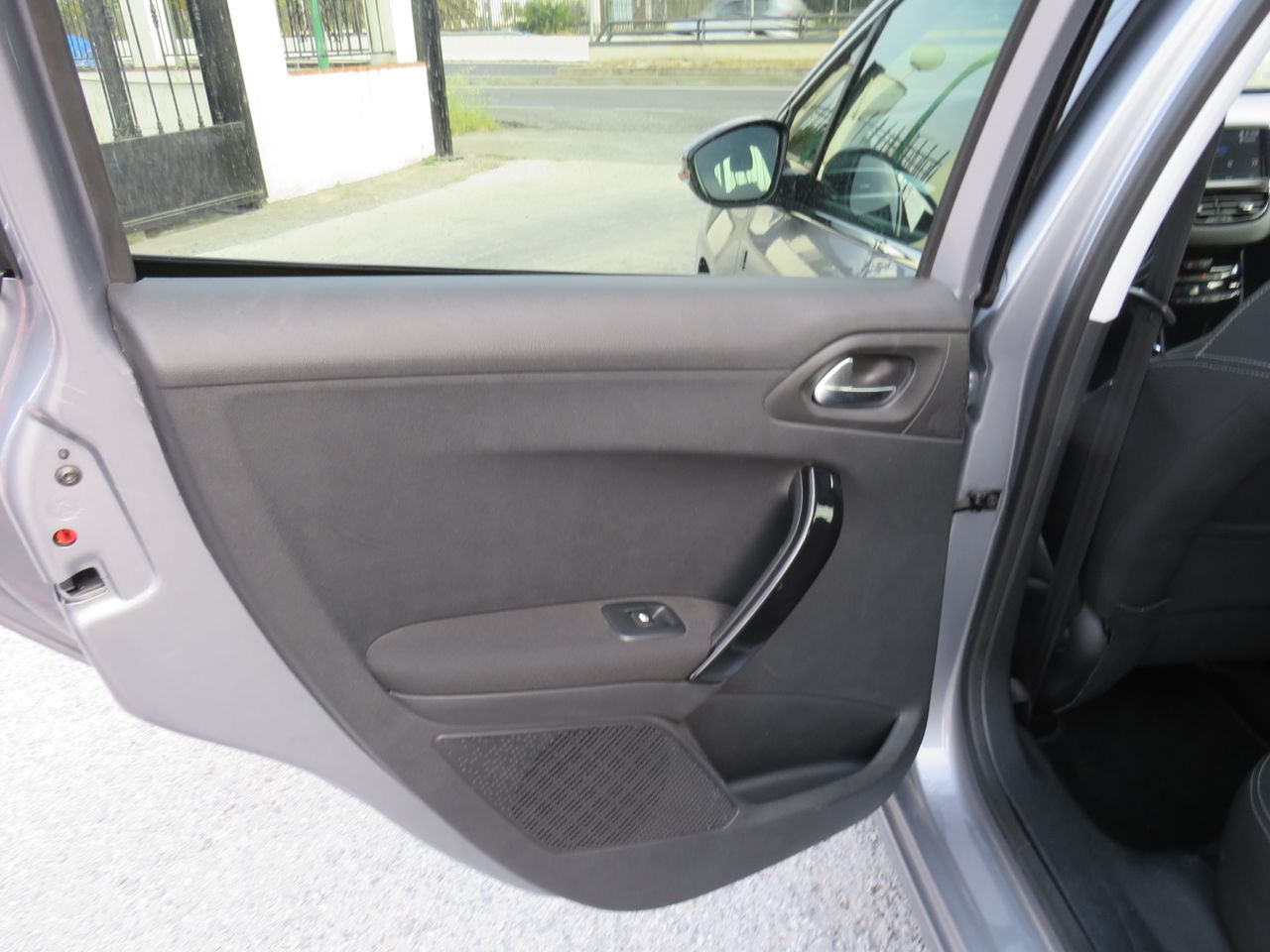 Peugeot 208 5p Tech Edition 1.6 BlueHDi 100 S&S - Foto 20