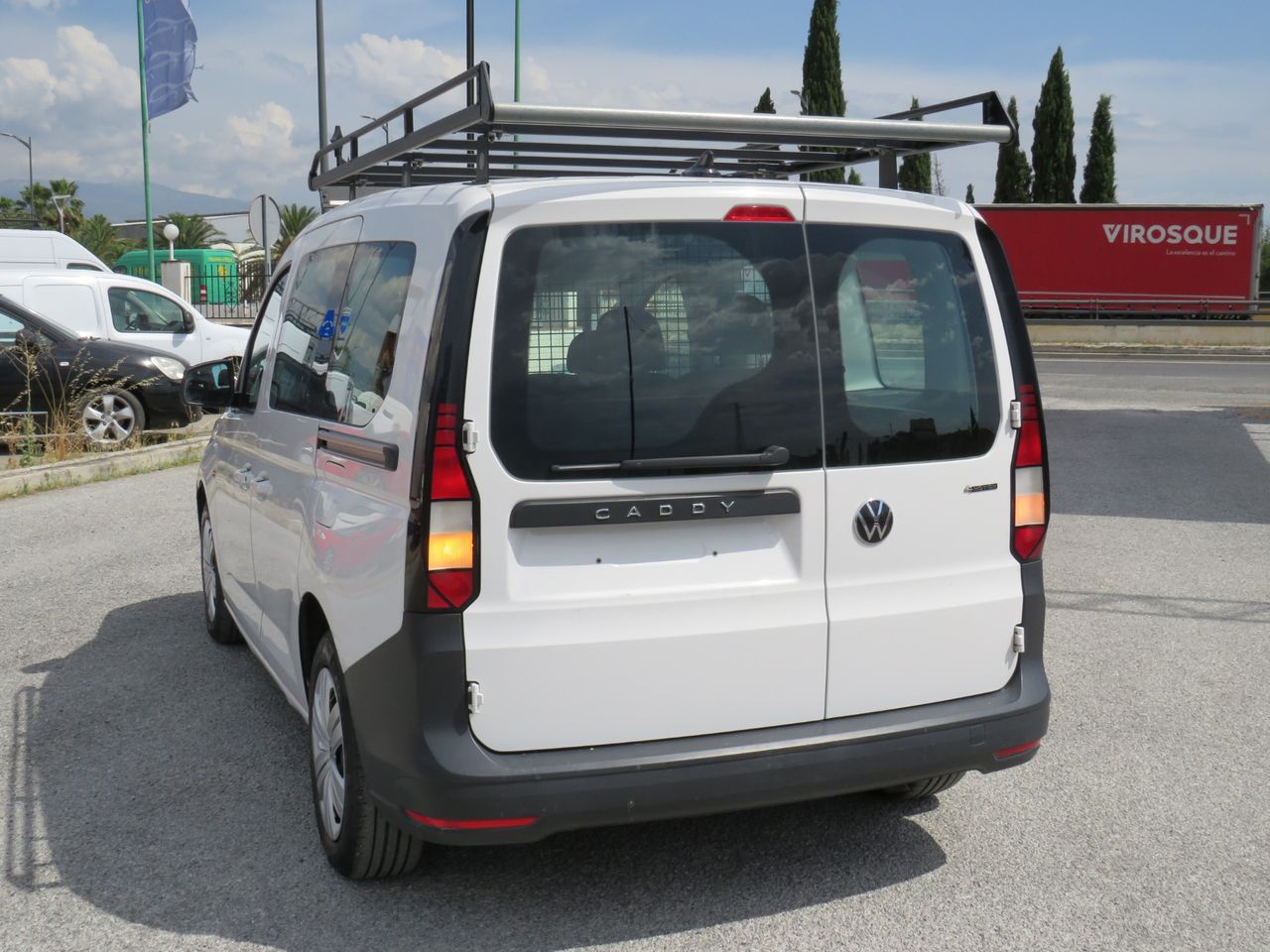 Volkswagen Caddy 2.0 tdi 122cv 4 motion - Foto 11