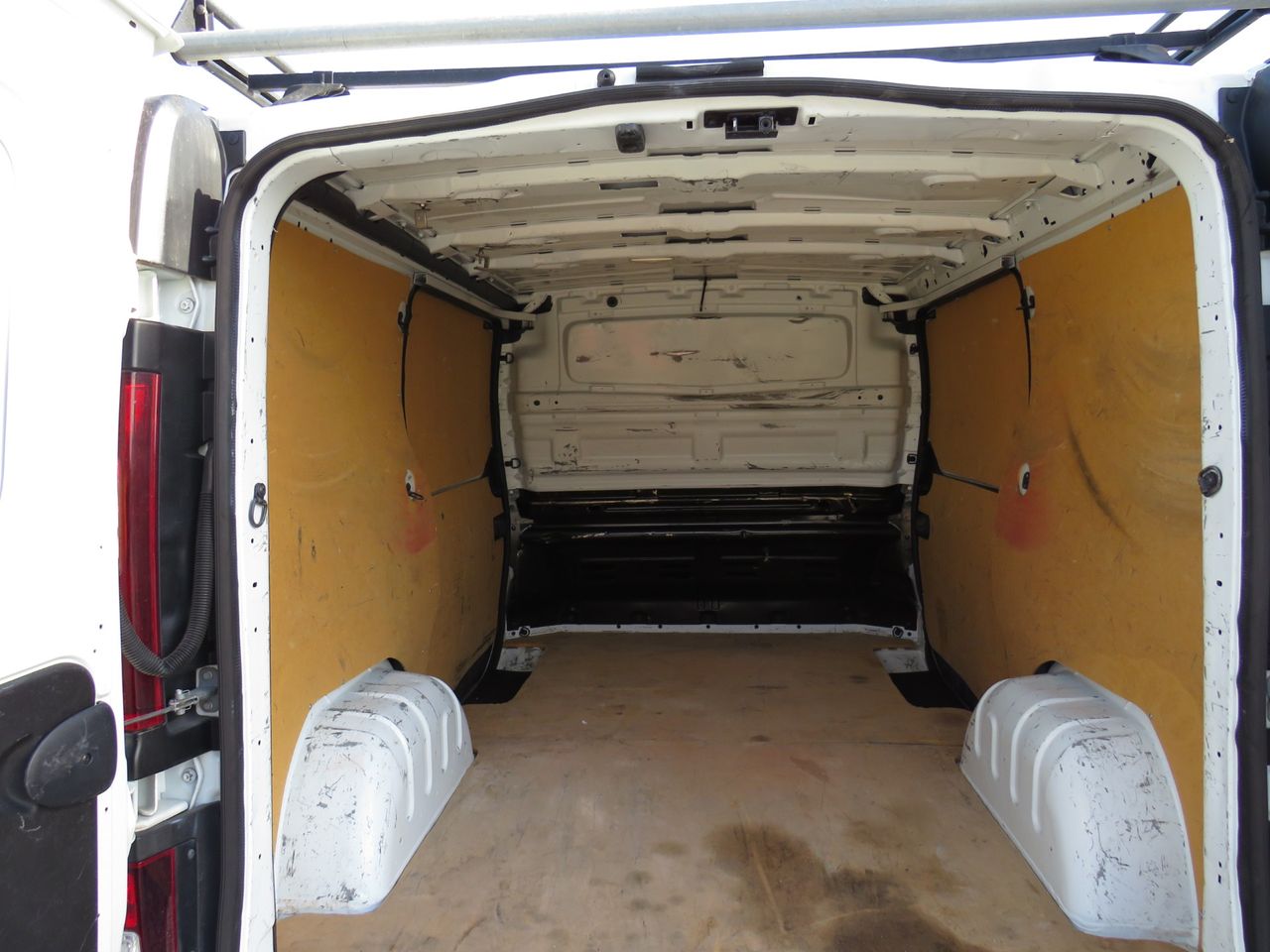 Renault Trafic 1.6 dci 120cv furgon cerrado - Foto 15