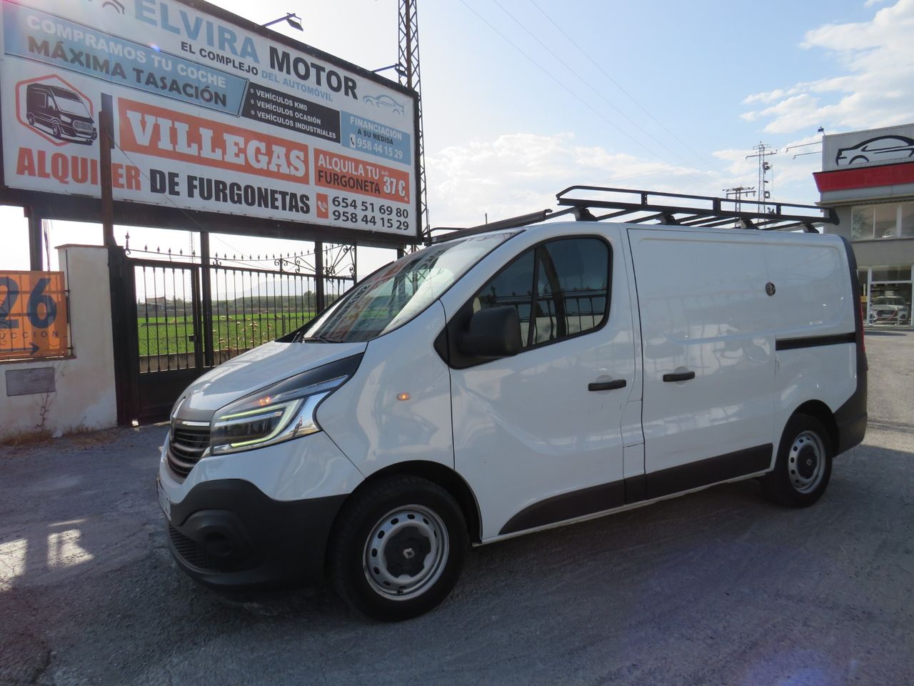 Renault Trafic 1.6 dci 120cv furgon cerrado - Foto 5