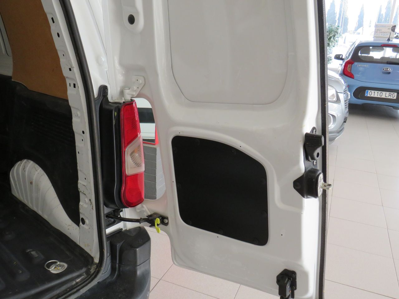 Citroën Berlingo 1.6 HDI 102CV FURGON CERRADO - Foto 12