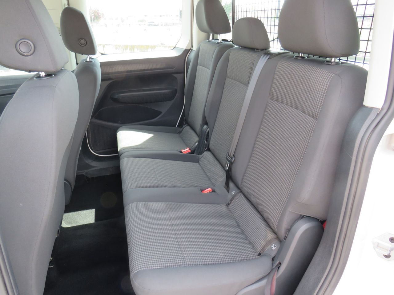 Volkswagen Caddy 2.0 TDI 90 kW - Foto 26