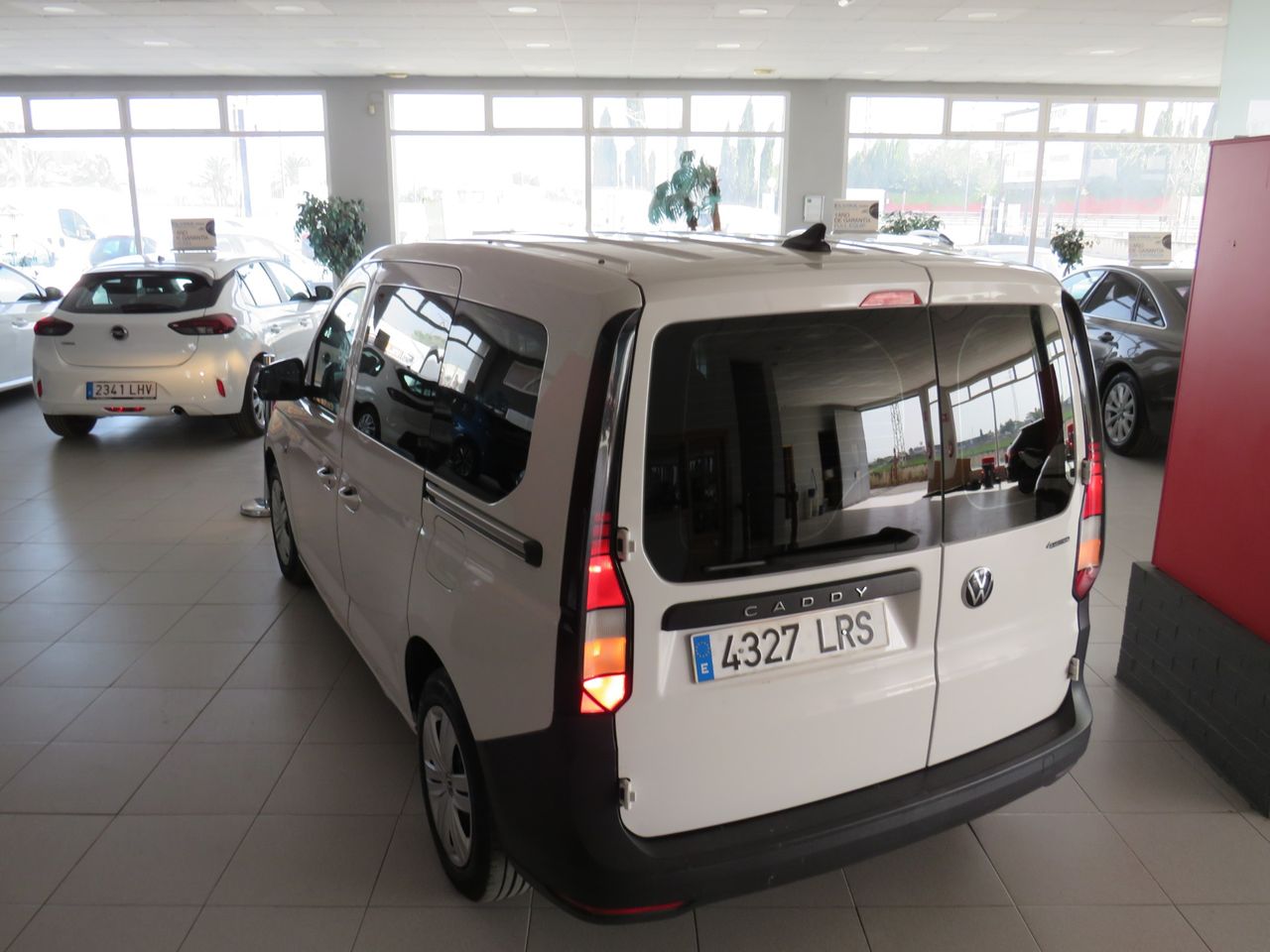 Volkswagen Caddy 2.0 TDI 90 kW - Foto 45