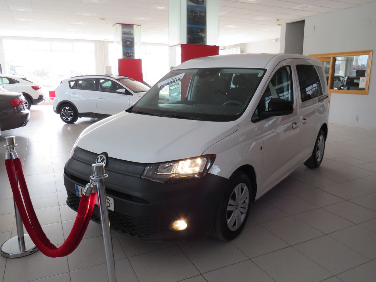 Volkswagen Caddy 2.0 TDI 90 kW - Foto 40