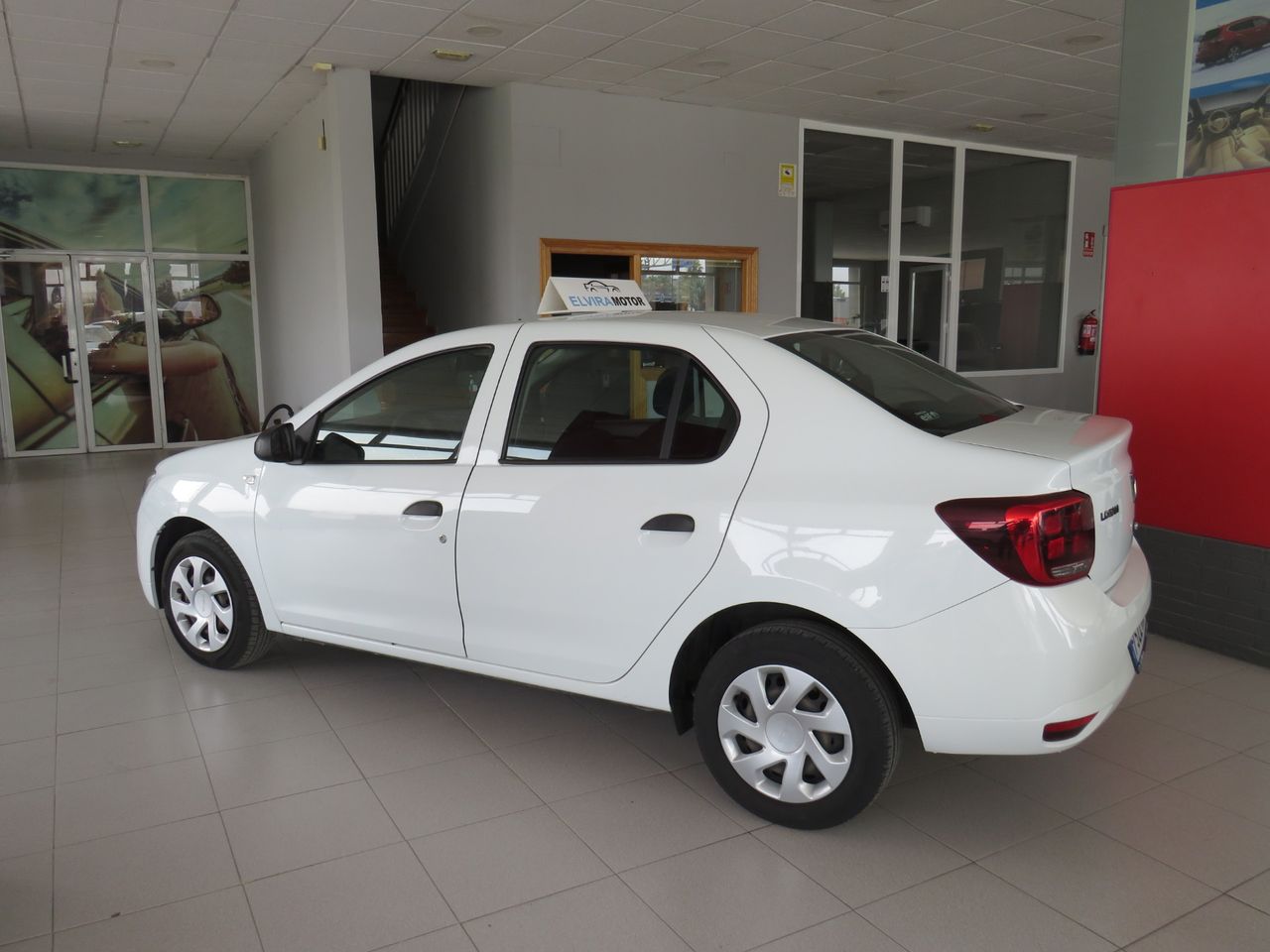 Dacia Logan Essential 1.0 55 kW - Foto 6