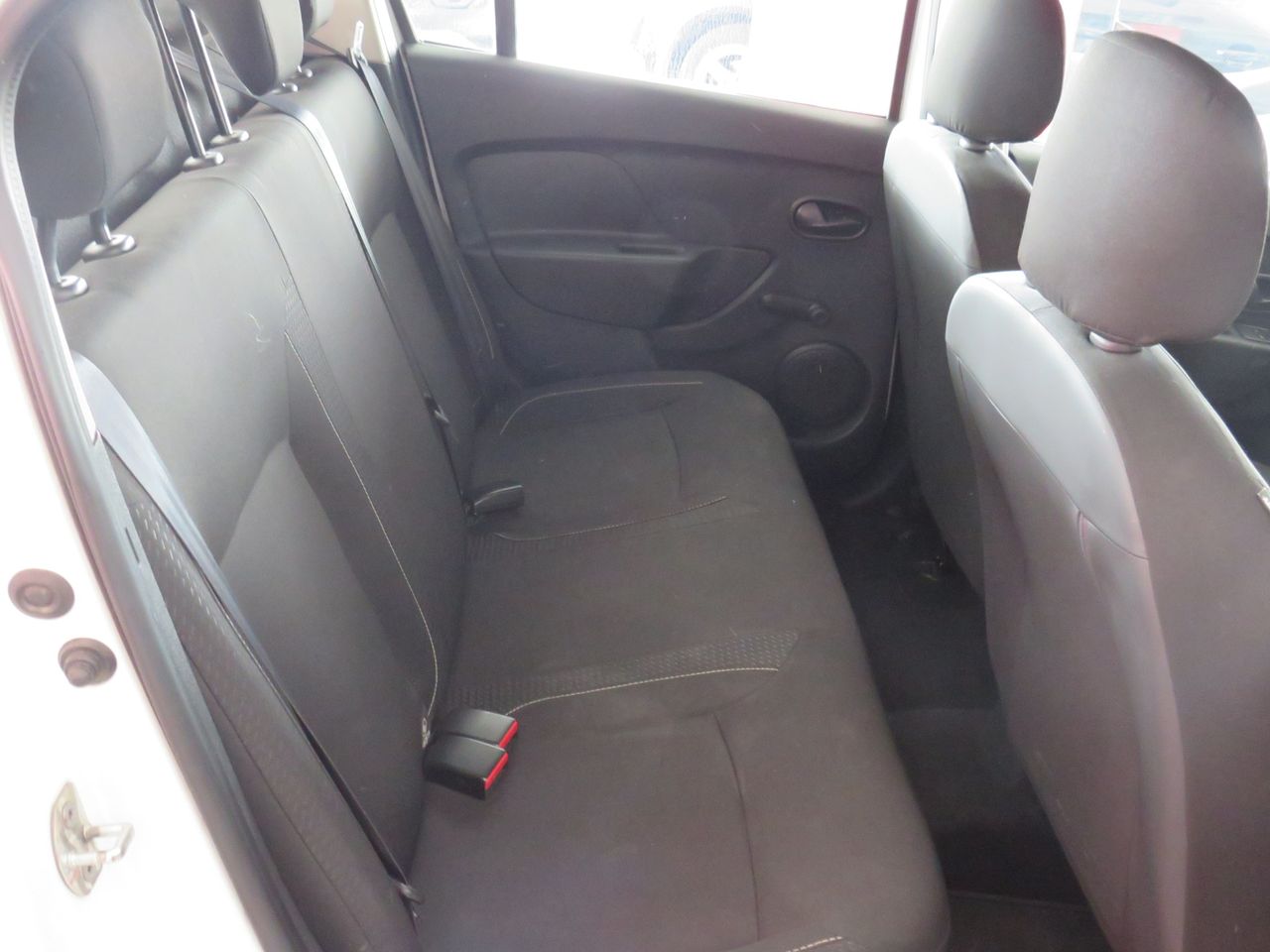 Dacia Logan Essential 1.0 55 kW - Foto 15