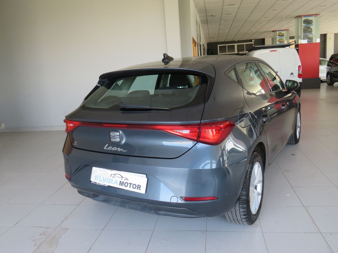 Seat Leon 1.6 TDI 115CV - Foto 7