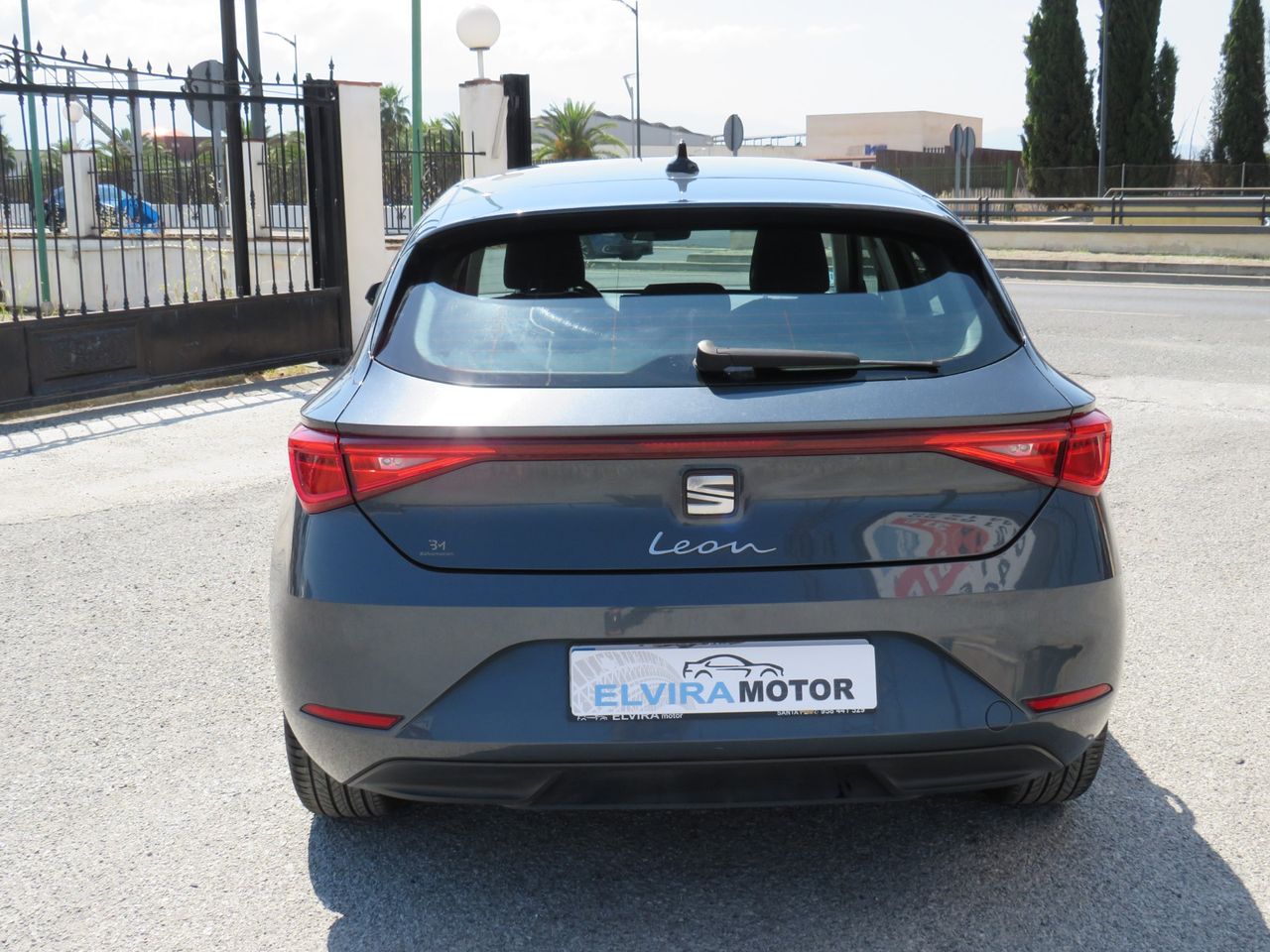 Seat Leon 1.6 TDI 115CV - Foto 18