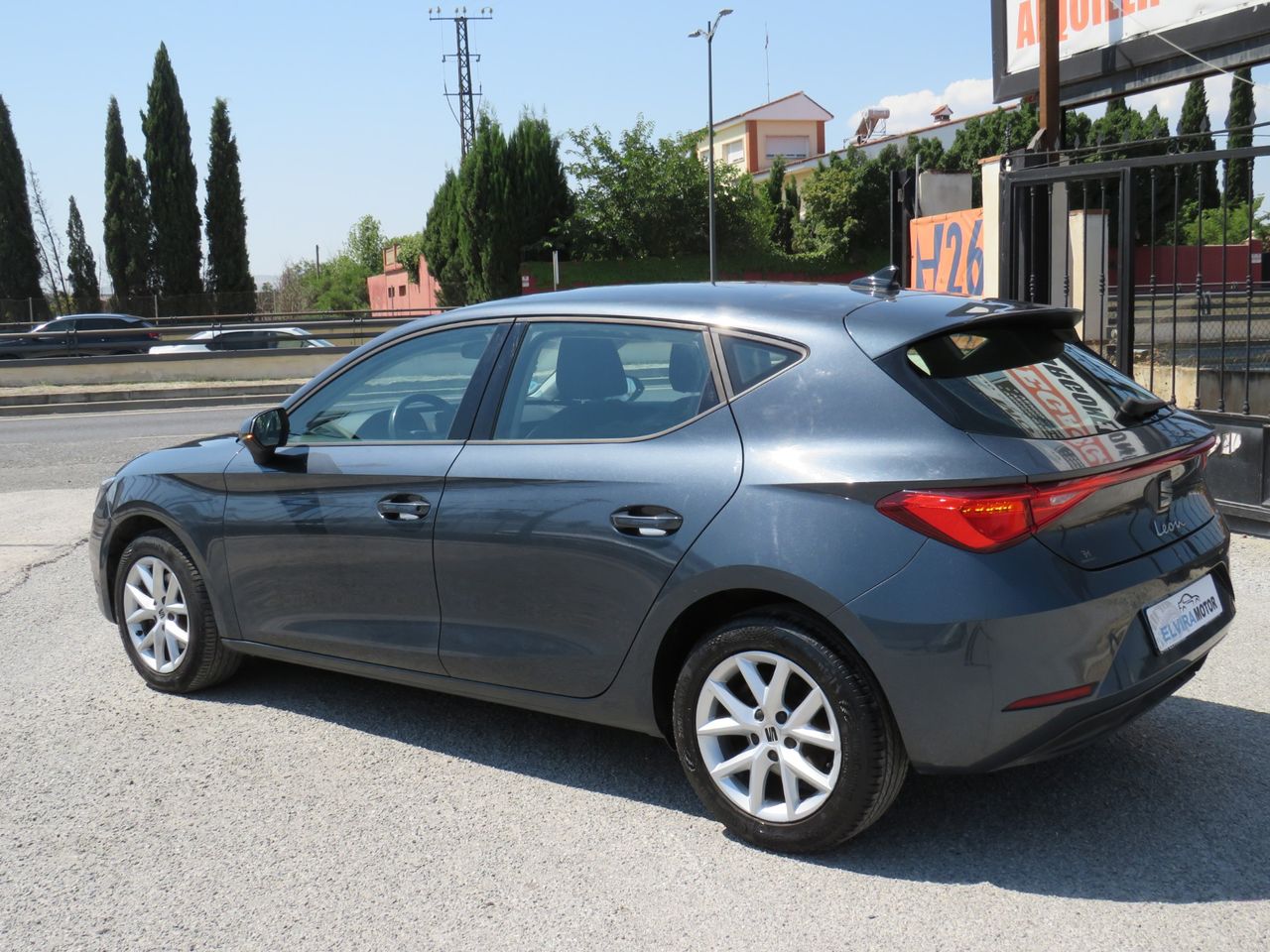 Seat Leon 1.6 TDI 115CV - Foto 4