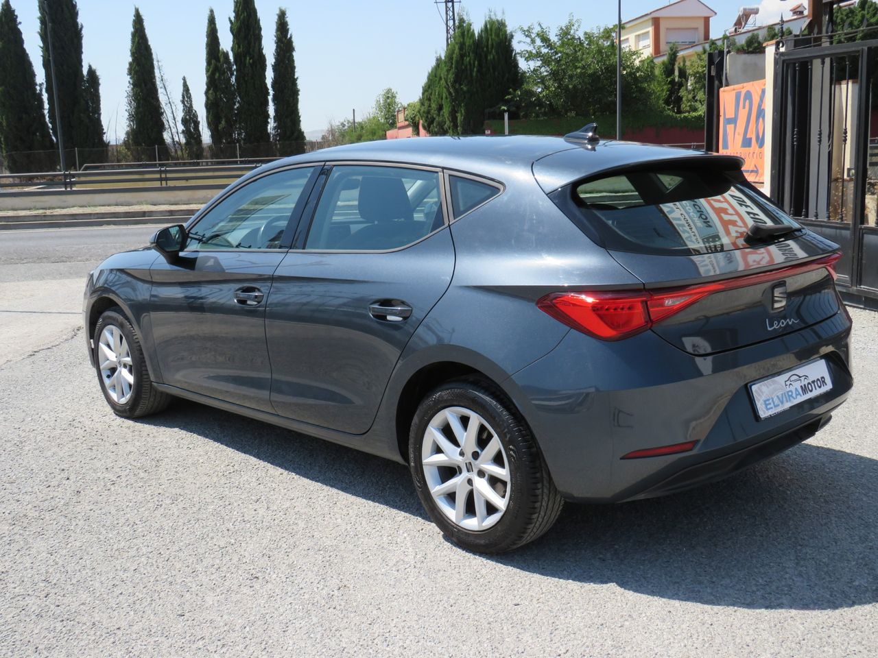 Seat Leon 1.6 TDI 115CV - Foto 14