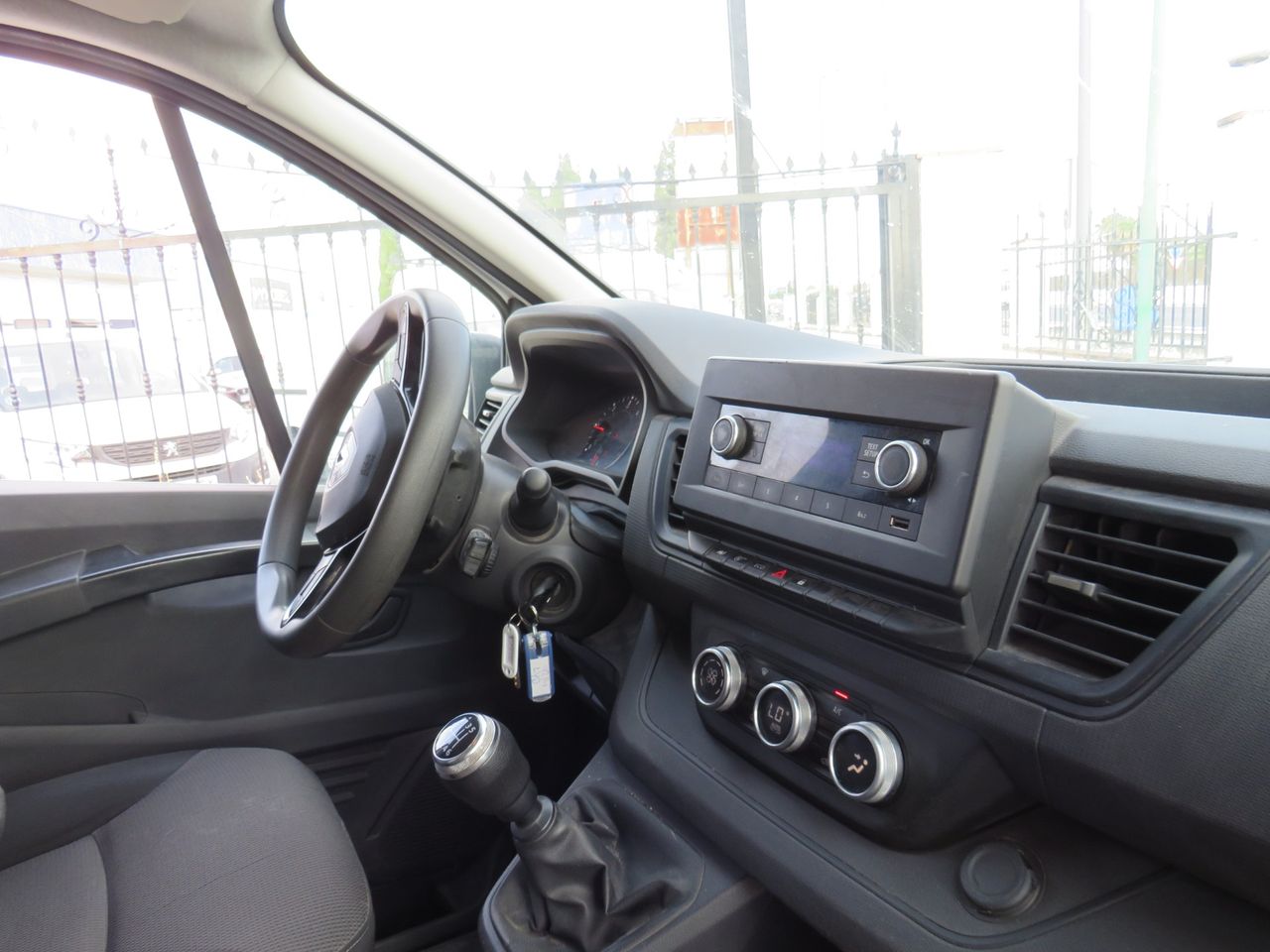 Renault Trafic 2.0 DCI 130CV - Foto 21