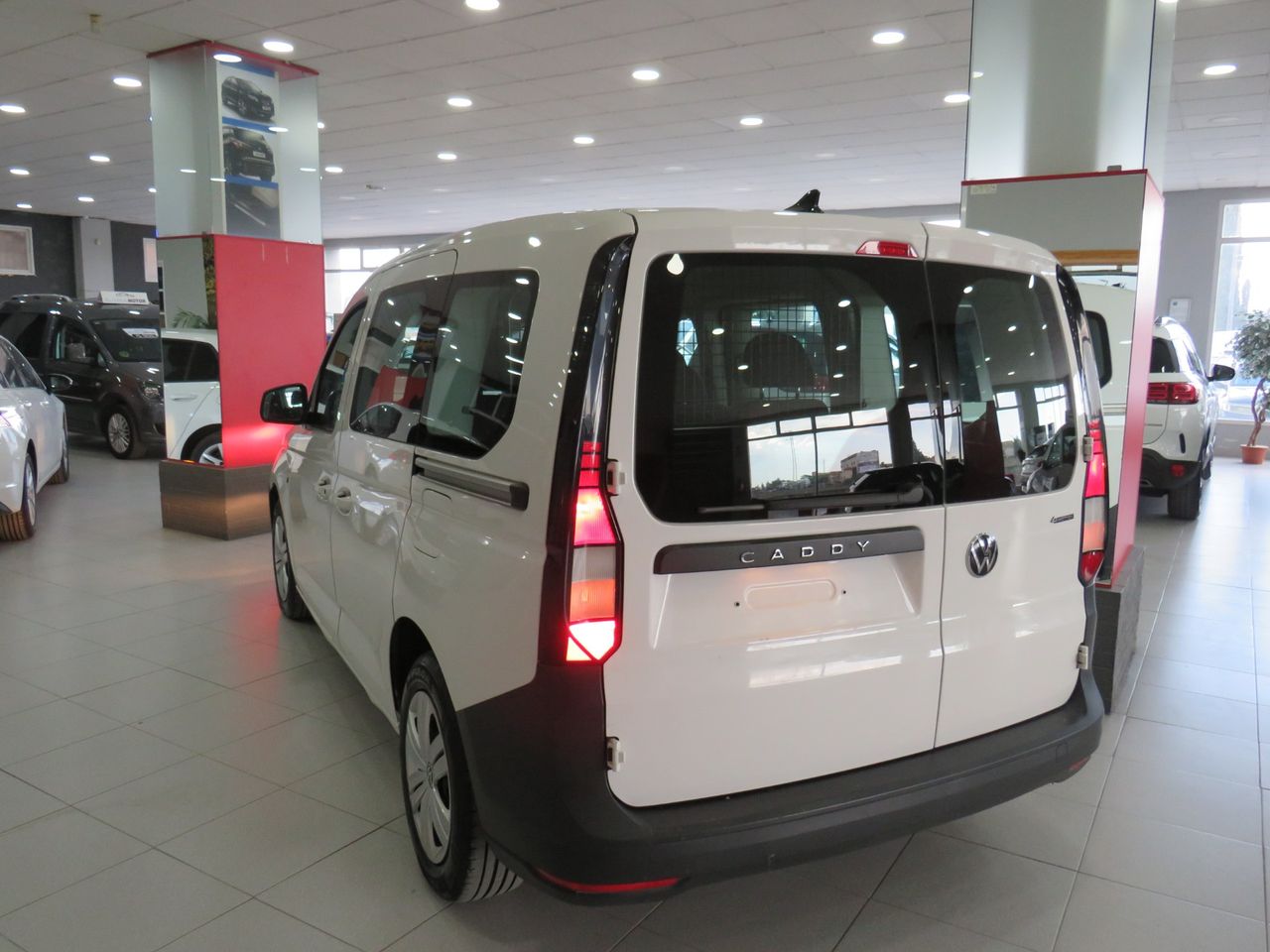 Volkswagen Caddy 2.0 TDI 90 kW VOLKSWAGEN CADDY 2.0 TDI 122 CV 4 MOTION - Foto 4