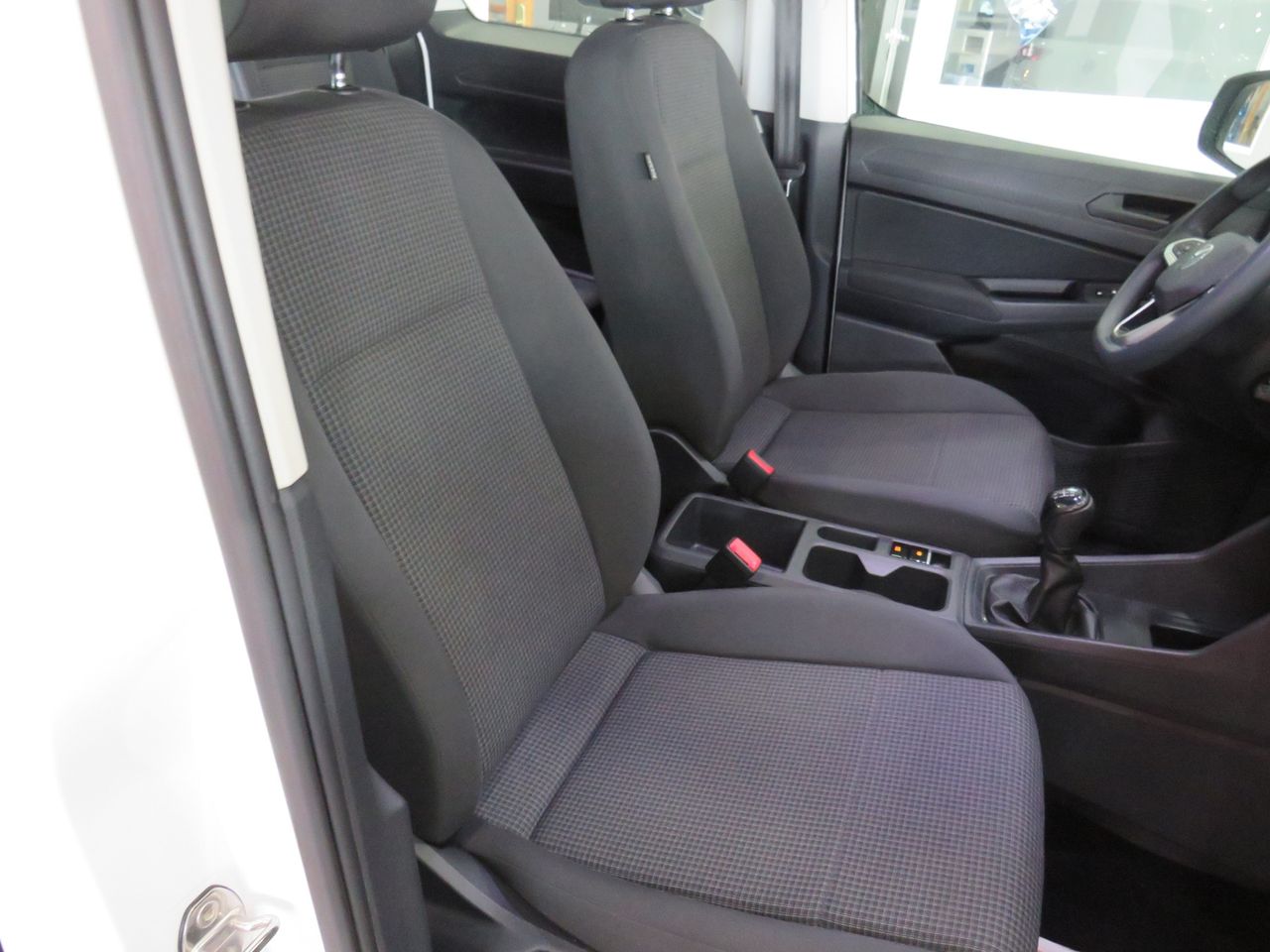 Volkswagen Caddy 2.0 TDI 90 kW VOLKSWAGEN CADDY 2.0 TDI 122 CV 4 MOTION - Foto 21