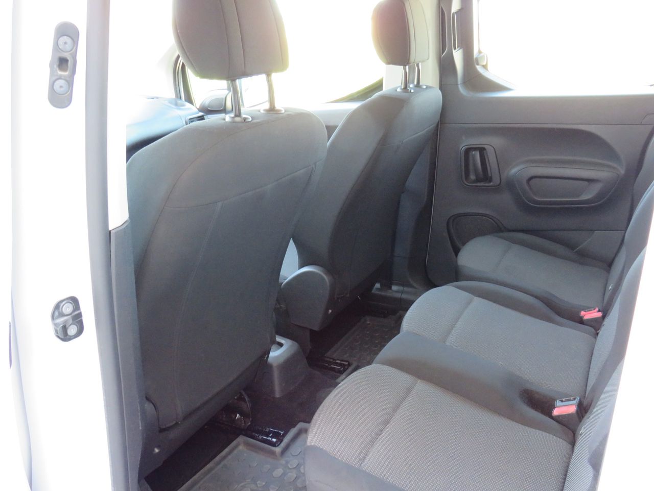 Peugeot Rifter Active Pack Standard BlueHDi 100 - Foto 7