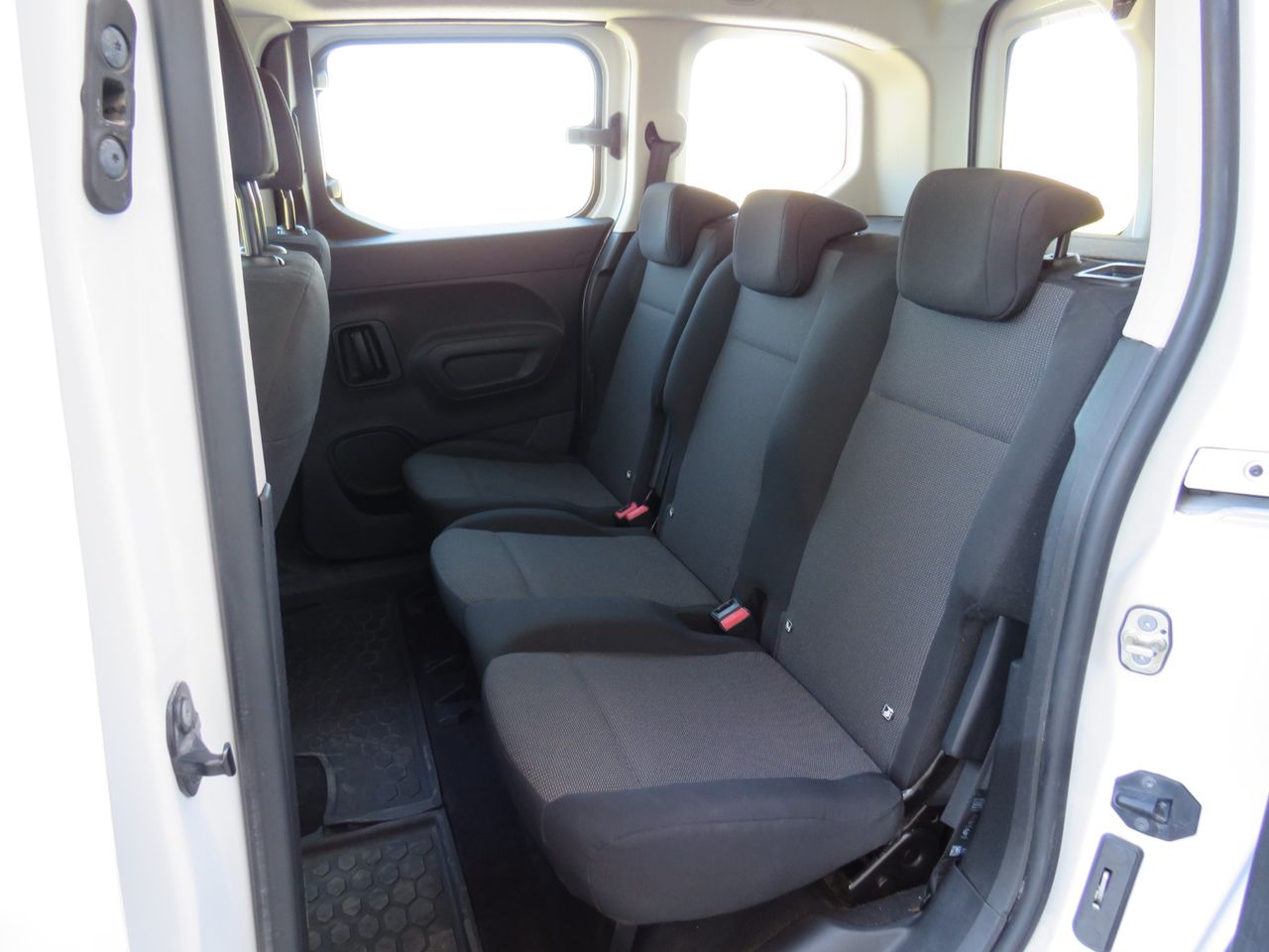 Peugeot Rifter Active Pack Standard BlueHDi 100 - Foto 6