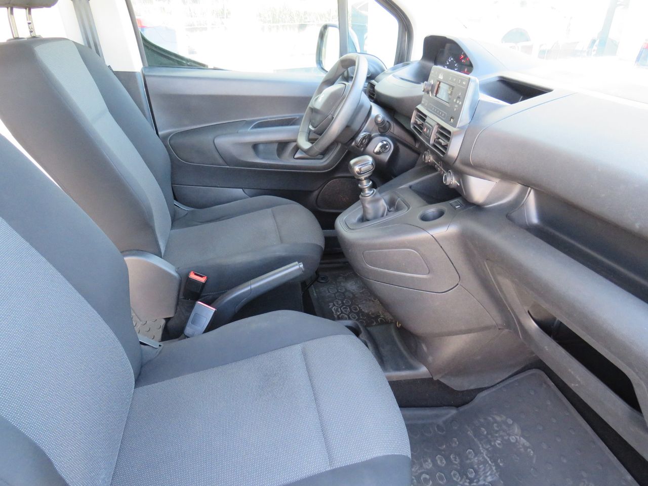 Peugeot Rifter Active Pack Standard BlueHDi 100 - Foto 8