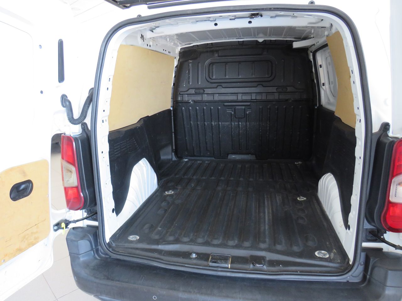 Citroën Berlingo Talla M BlueHDi 100 S&S Feel - Foto 16