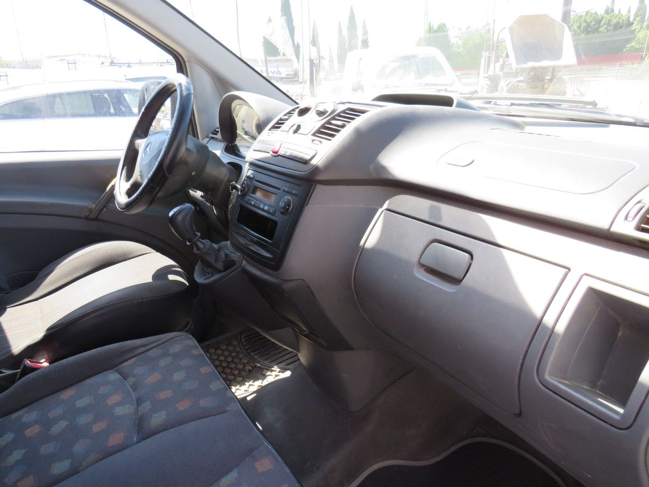 Mercedes Vito 111 CDI FURGON - Foto 12