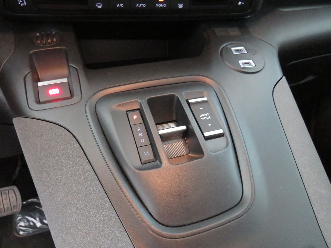 Peugeot Rifter Long Allure BlueHDi 130 EAT8 7 plazas - Foto 19