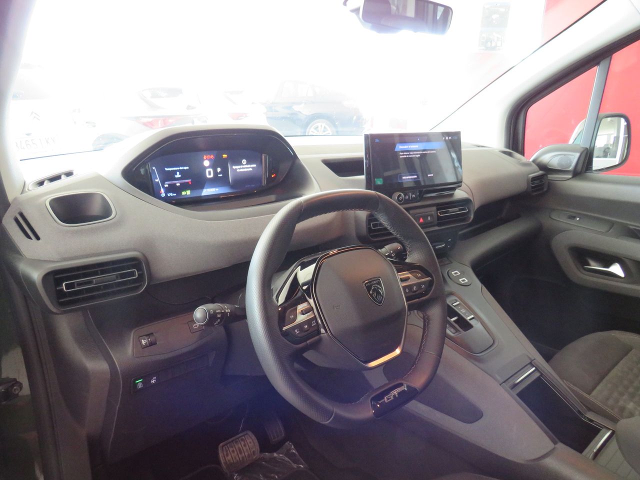 Peugeot Rifter Long Allure BlueHDi 130 EAT8 7 plazas - Foto 14