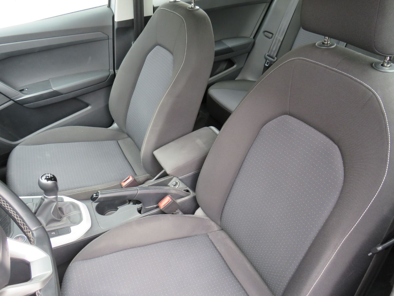 Seat Arona 1.0 TSI 81 kW - Foto 17