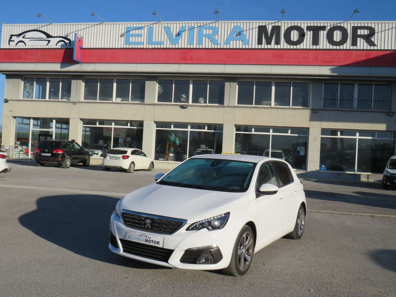 Peugeot 308 5p Allure 1.5 BlueHDi 130 S&S - Foto 15