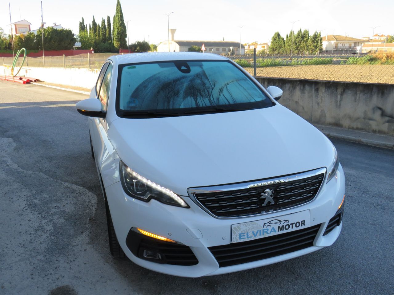 Peugeot 308 5p Allure 1.5 BlueHDi 130 S&S - Foto 23