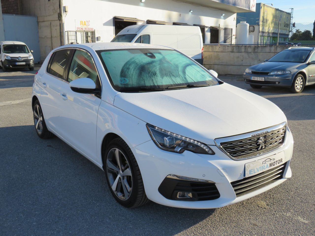 Peugeot 308 5p Allure 1.5 BlueHDi 130 S&S - Foto 13