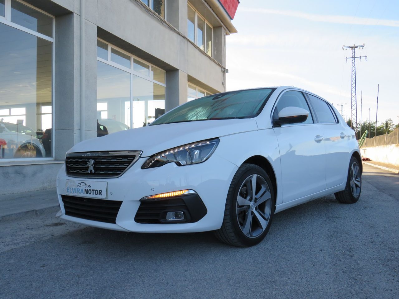 Peugeot 308 5p Allure 1.5 BlueHDi 130 S&S - Foto 25
