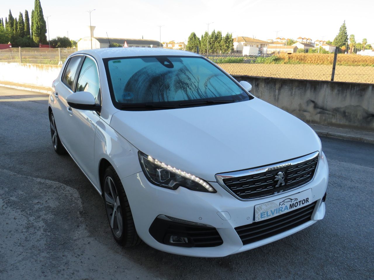 Peugeot 308 5p Allure 1.5 BlueHDi 130 S&S - Foto 22