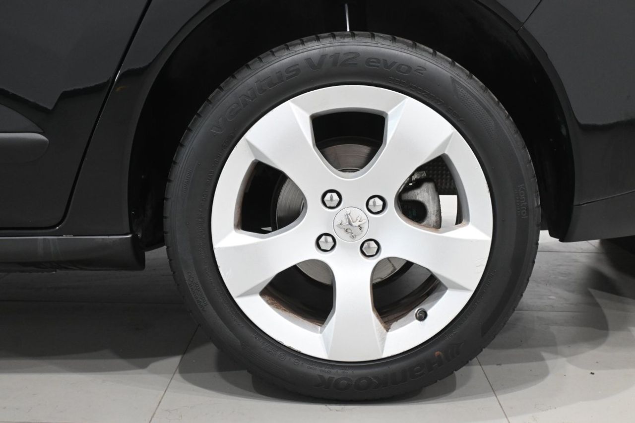 Peugeot 3008 3008 Premium 1.6 HDI 110 FAP - foto 32