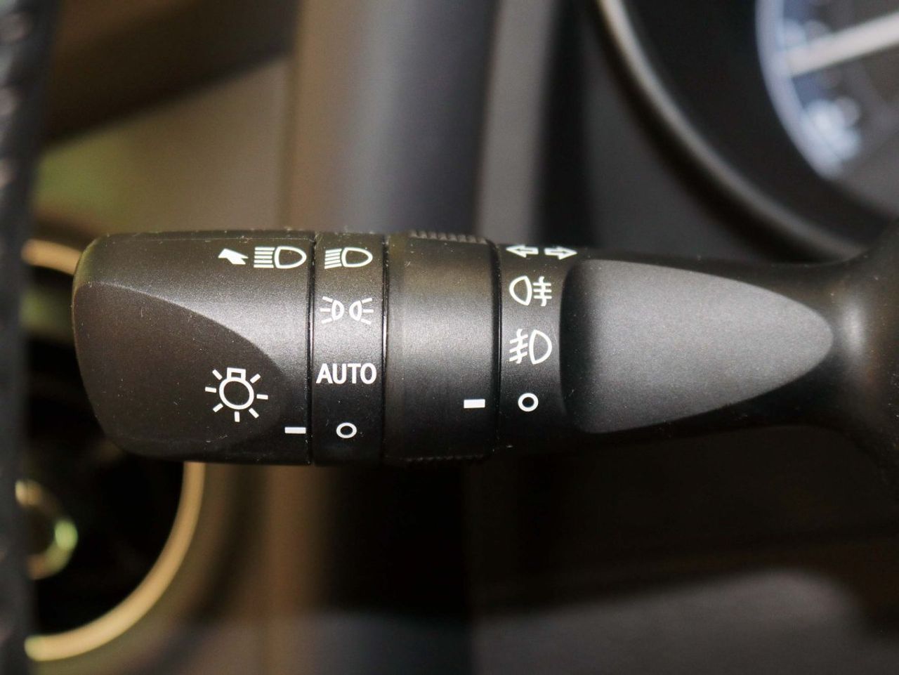 Toyota Auris 120T Active 85 kW (116 CV) - foto 34