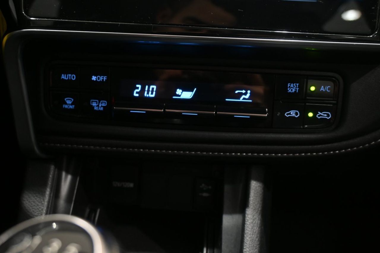 Toyota Auris 120T Active - foto 17