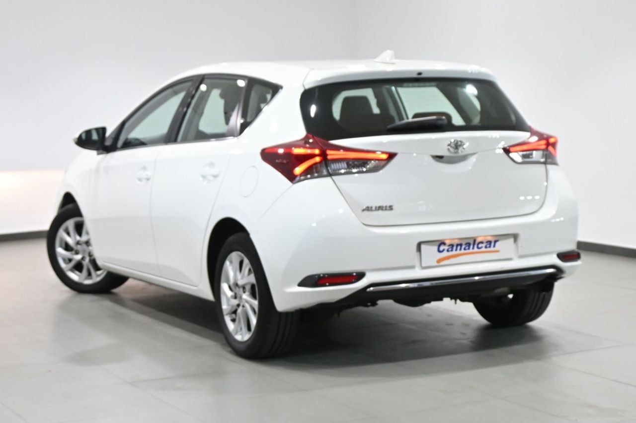 Toyota Auris 120T Active - foto 6