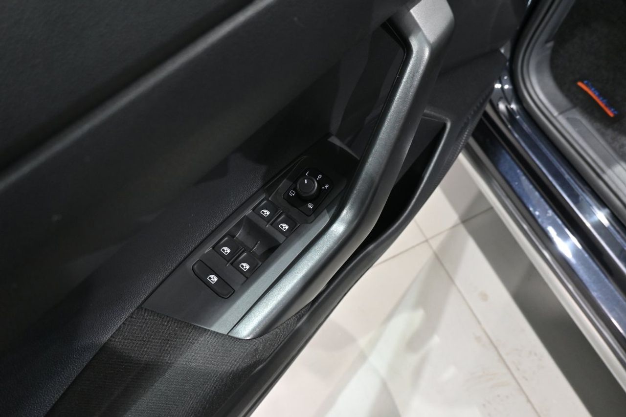 Volkswagen Taigo LIFE 1.0 TSI 110 CV - foto 9