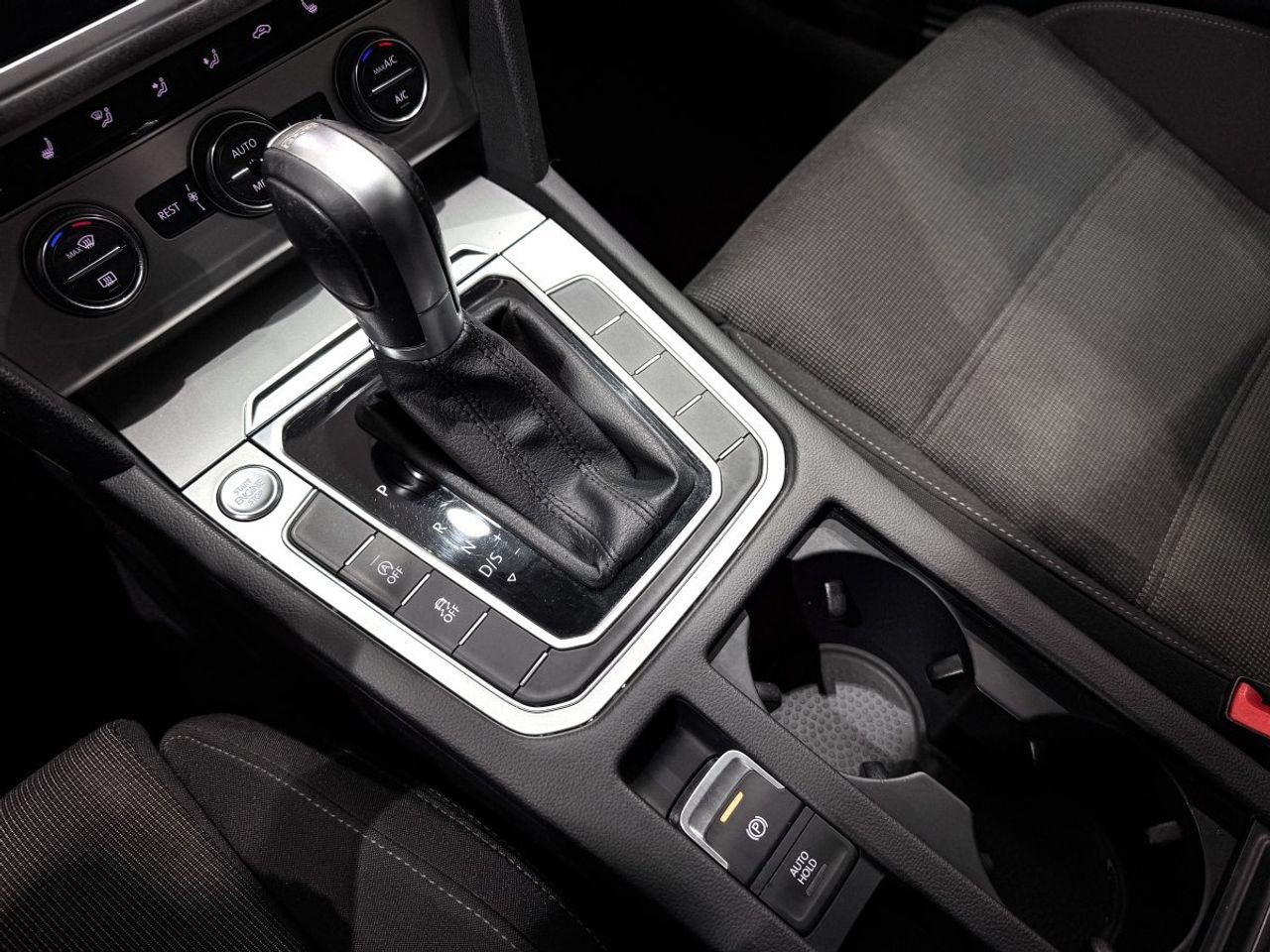 Volkswagen Passat Variant 2.0 TDI 190cv DSG - foto 20