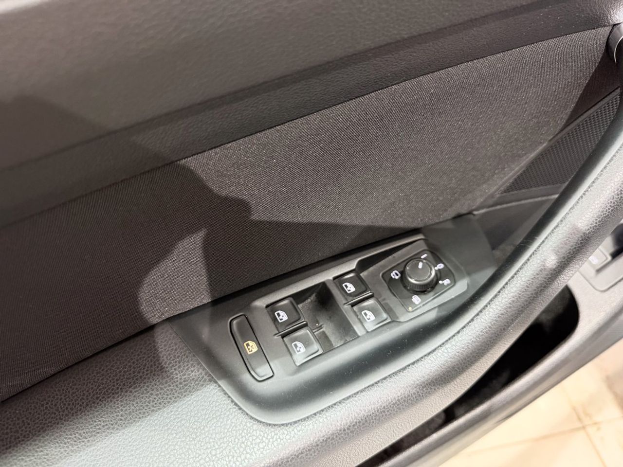 Volkswagen Passat Variant 2.0 TDI 190cv DSG - foto 26