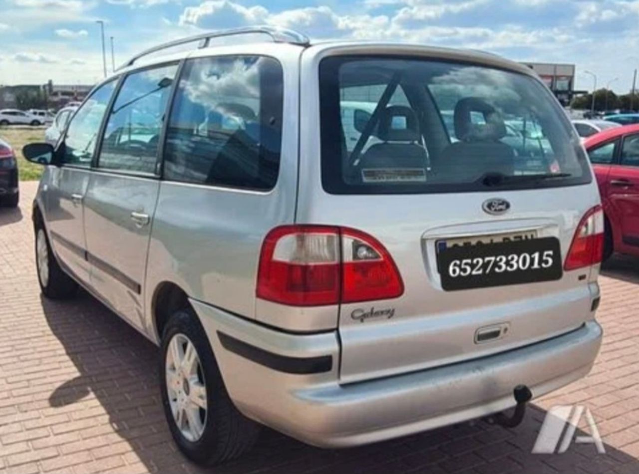 Ford Galaxy 1.9TDi Ghia 150 - Foto 4