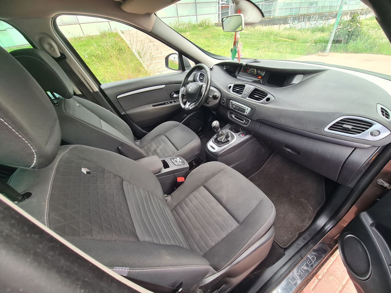 Renault Grand Scénic Scénic Grand 1.6dCi eco2 Energy Limited 7pl. - Foto 9