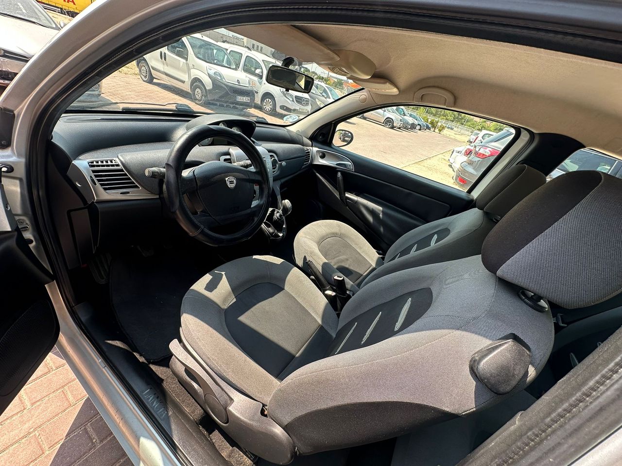 Lancia Ypsilon 1.2 8v Oro - Foto 6