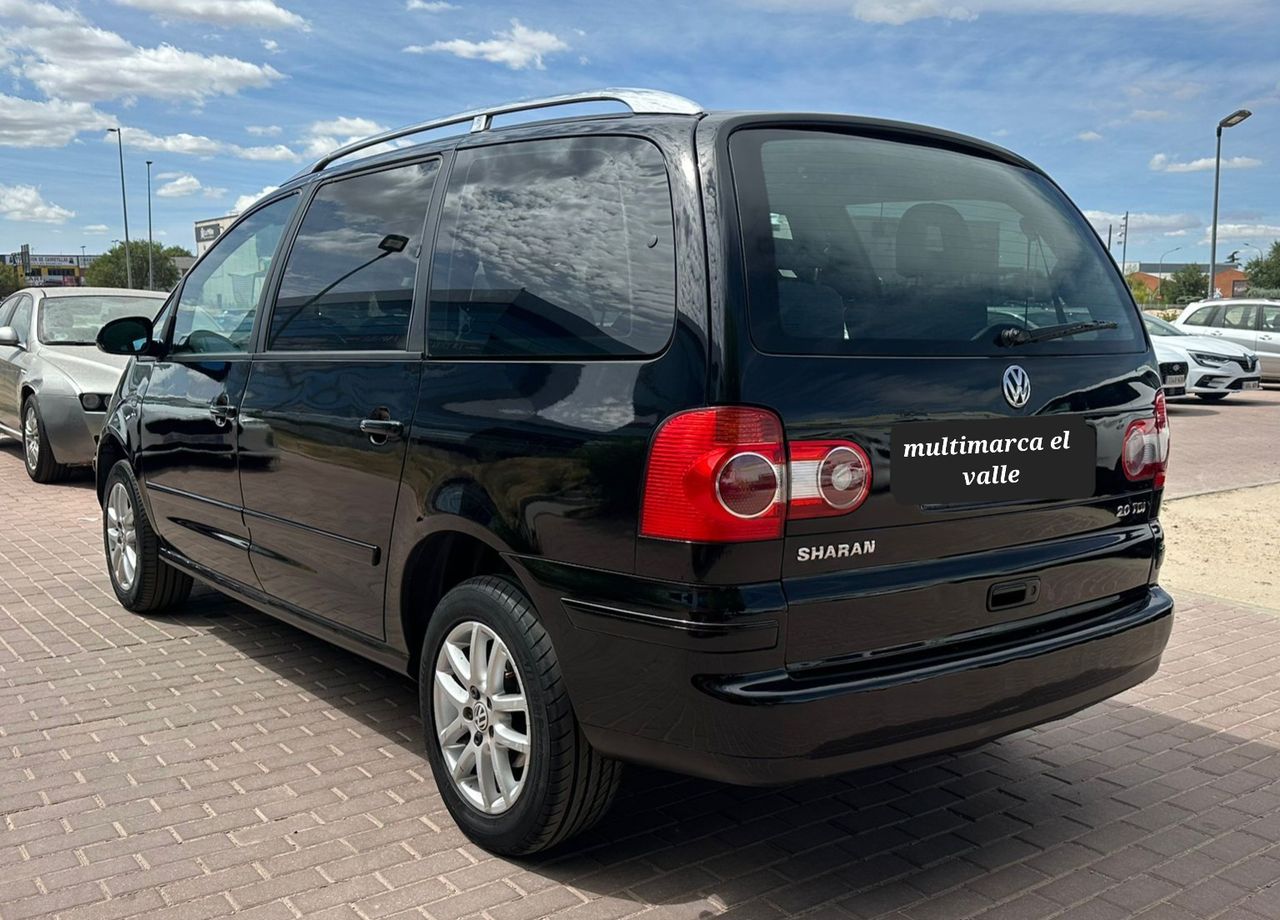 Volkswagen Sharan 2.0TDI Trendline - Foto 4