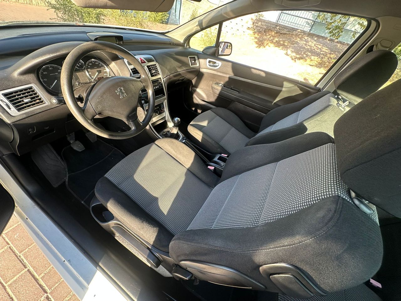 Peugeot 307 1.6HDI D-Sign - Foto 7