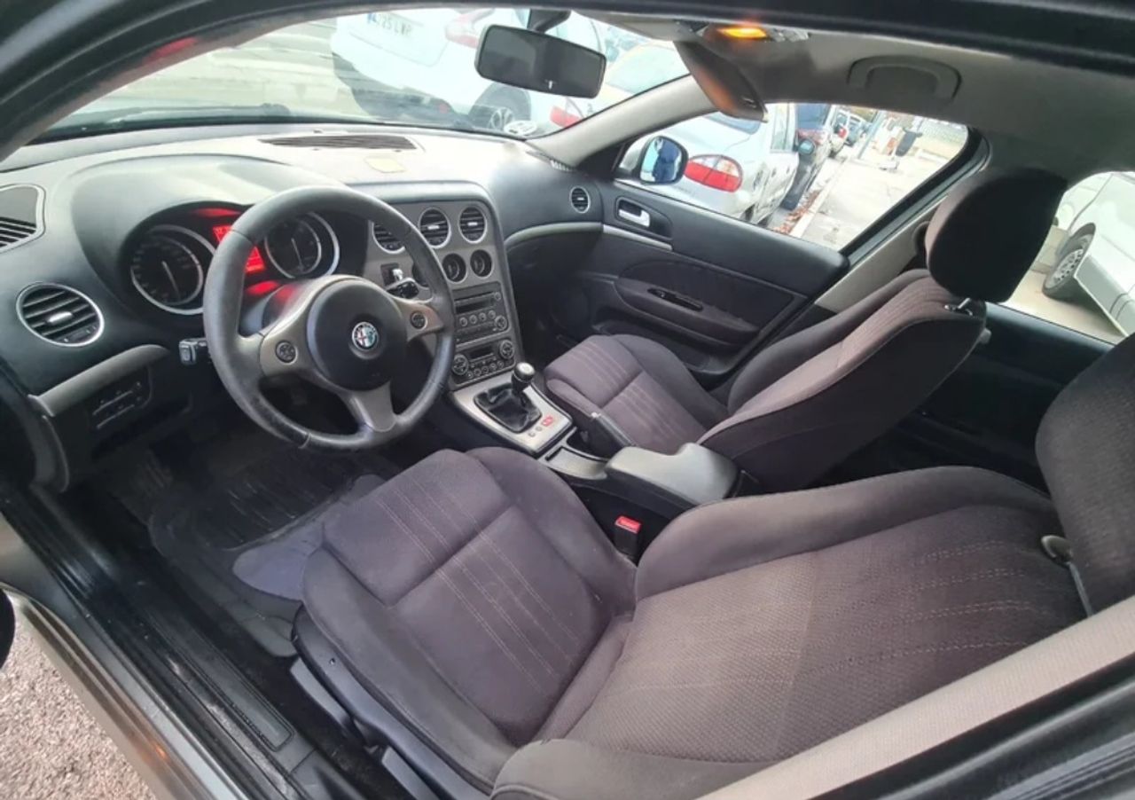 Alfa Romeo 159 1.9JTD Distinctive 150 - Foto 8