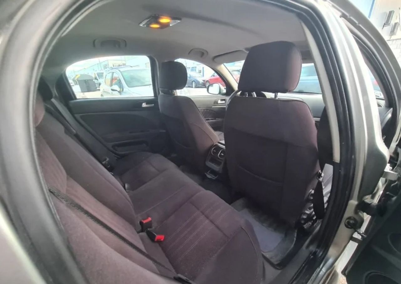 Alfa Romeo 159 1.9JTD Distinctive 150 - Foto 10