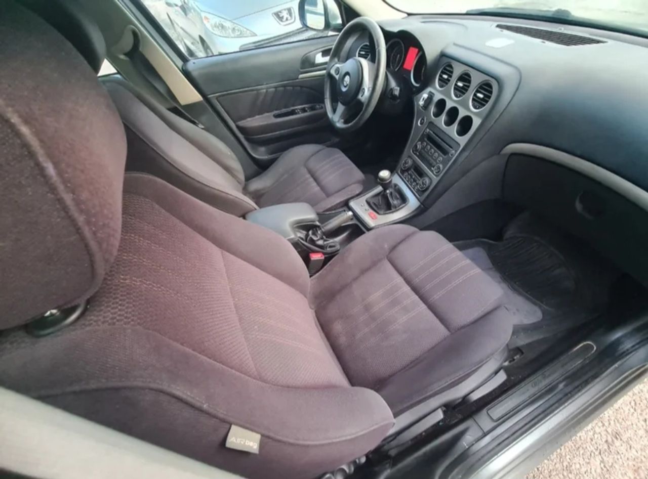 Alfa Romeo 159 1.9JTD Distinctive 150 - Foto 11