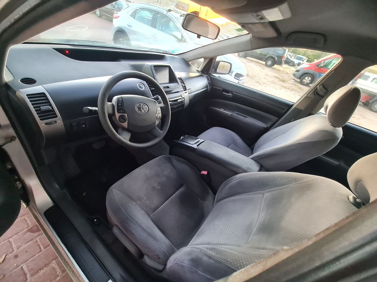 Toyota Prius 1.5 VVT-i - Foto 9