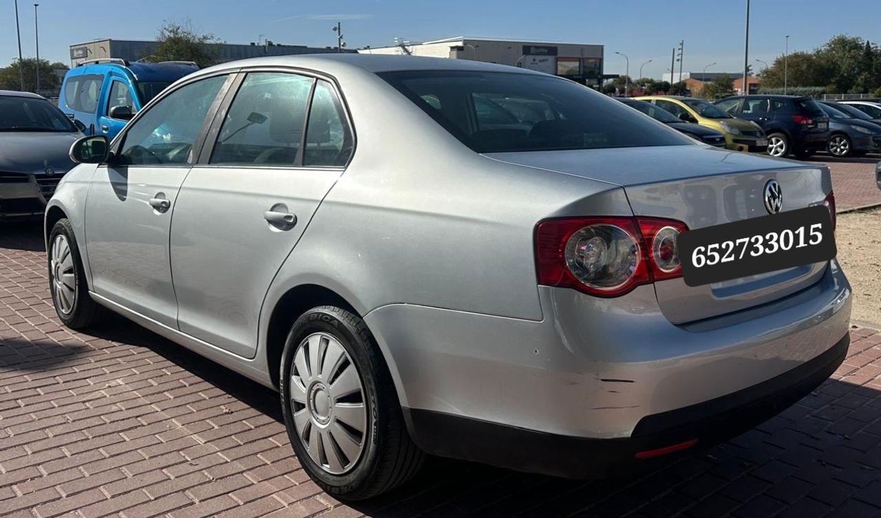 Volkswagen Jetta 1.6 Trendline - Foto 4