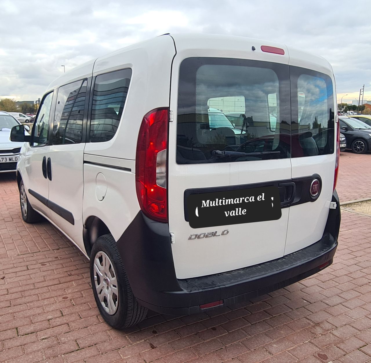 Fiat Doblò Panorama 1.6Mjt Lounge 70kW - Foto 4