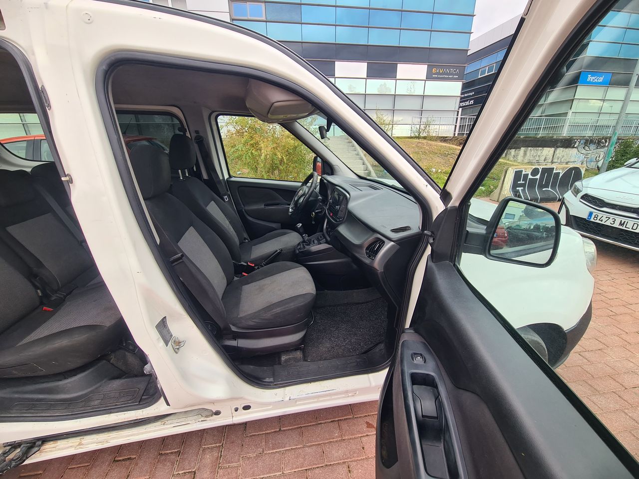 Fiat Doblò Panorama 1.6Mjt Lounge 70kW - Foto 9